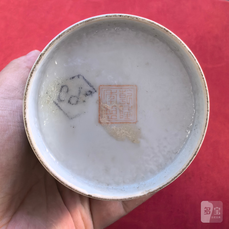 民国 粉彩教子图瓶两只 - 图13